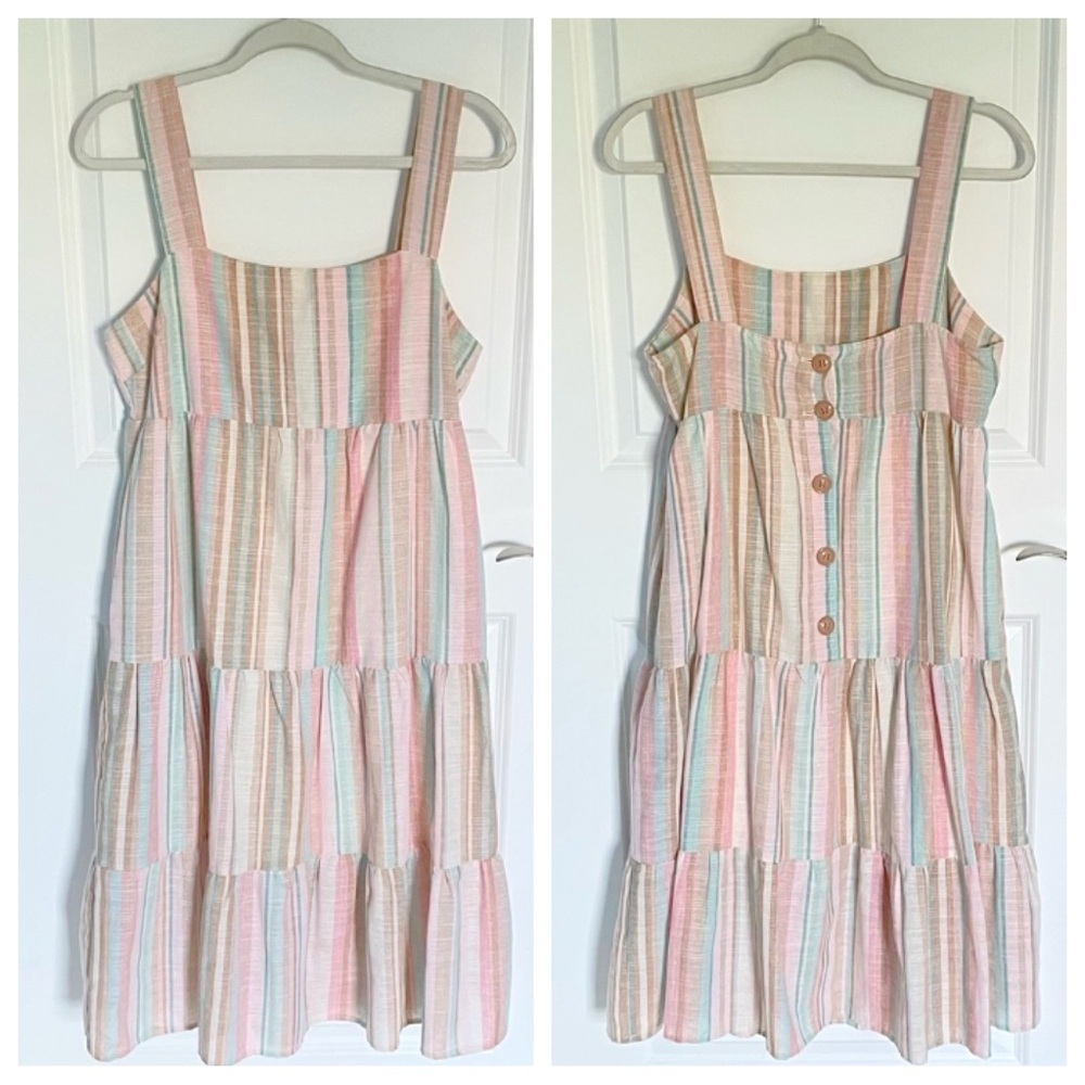 Vernacular Striped tiered Button back swing Dress Size Medium -47597